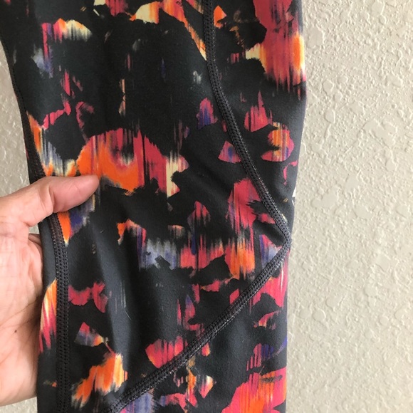 Zella Colored Leggings Size M - Picture 6 of 8